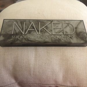 Naked Urban Decay Smoky eyeshadow palette